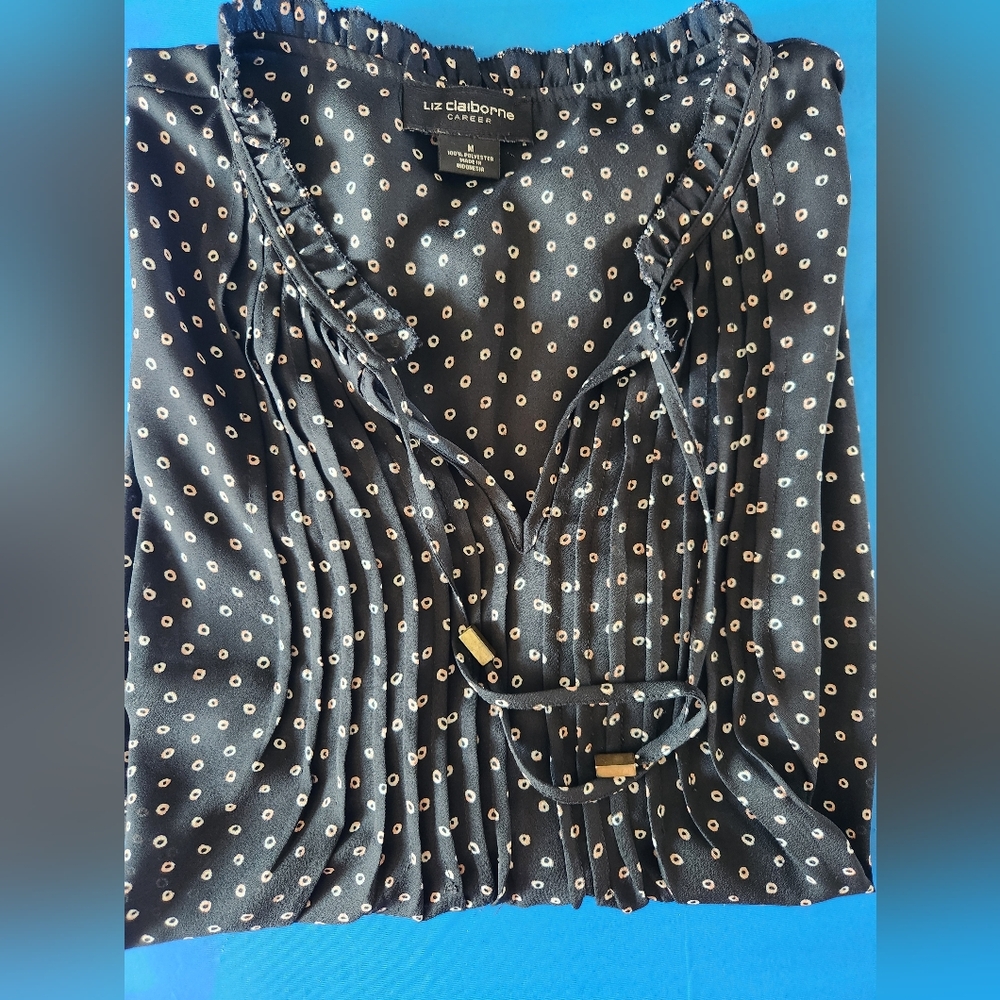 Liz Claiborne Career Medium Cap Sleeve Dressy Work Shirt Top Black White Rose